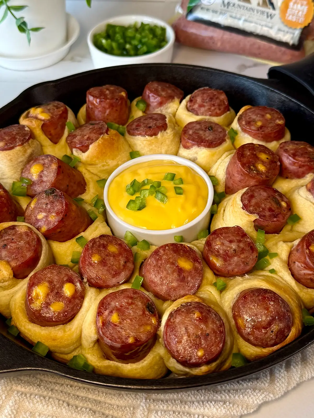 Jalapeño Cheddar Pigs in a Blanke